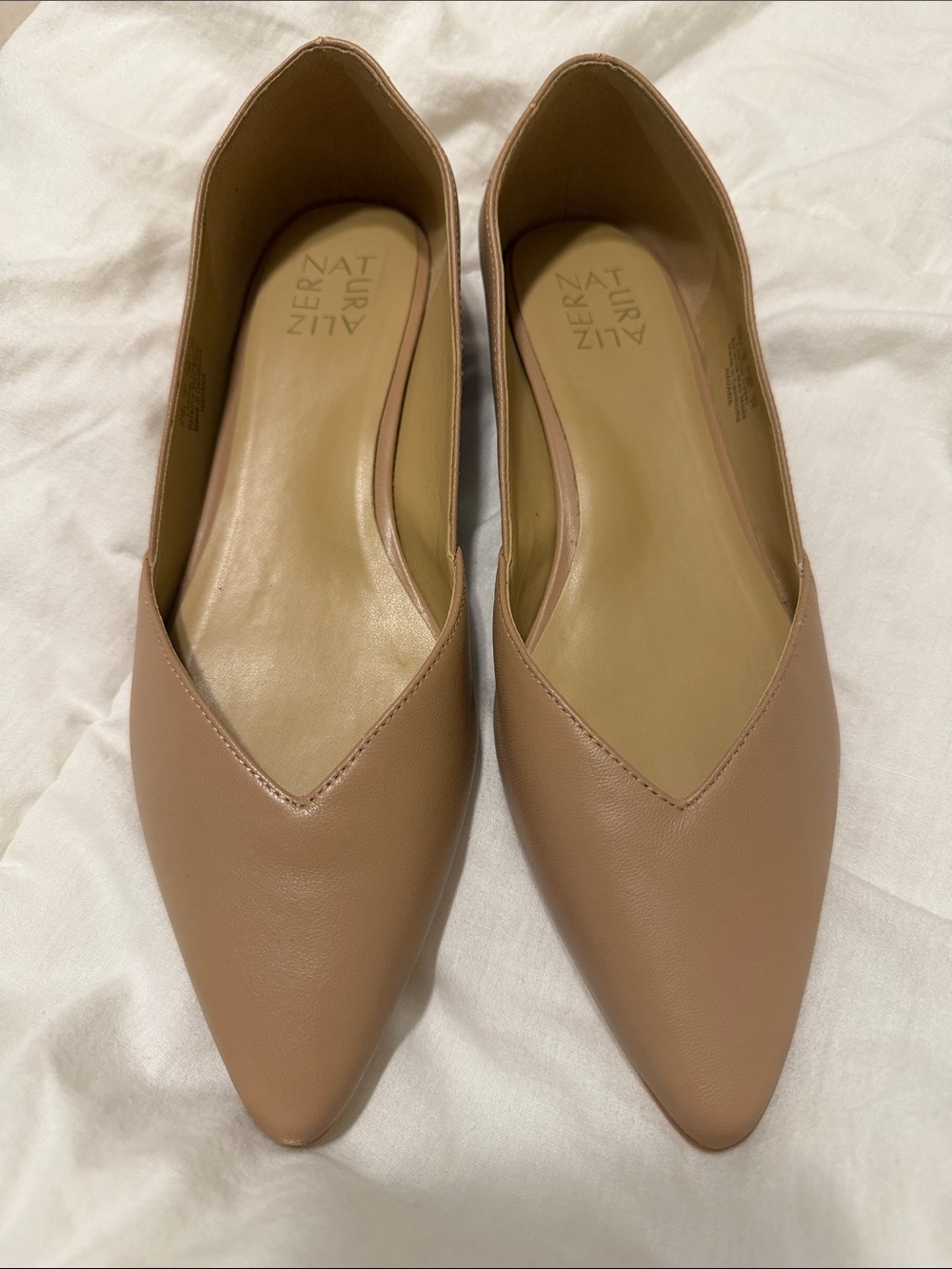 Naturalizer Pointed-Toe Blush Leather Flats